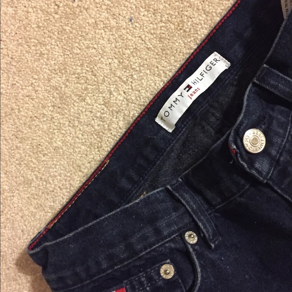 Tommy Hilfiger Jeans - Picture 2 of 3